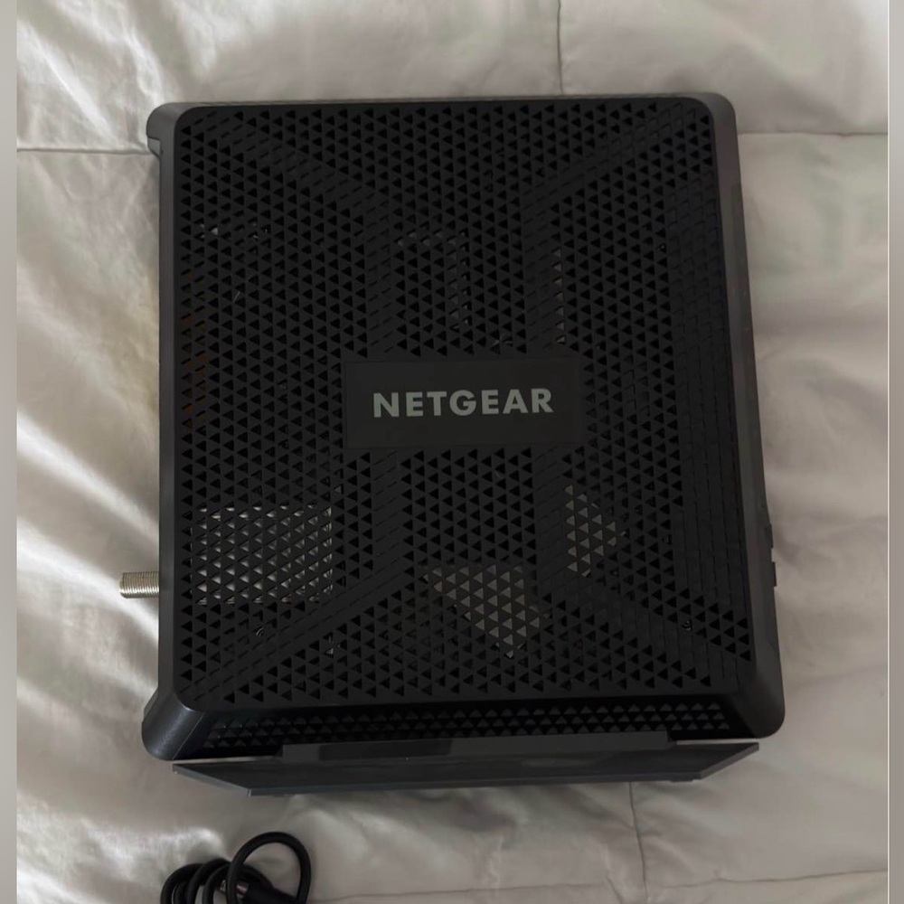 Netgear AC1900 Modem Router